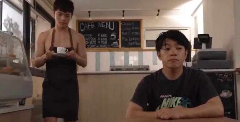 [18] Naked Cafe